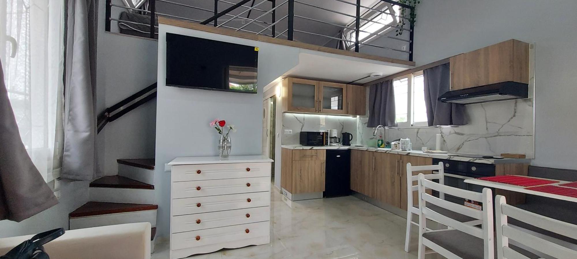 Filio'S Loft Near Airport Villa Ártemida Kültér fotó